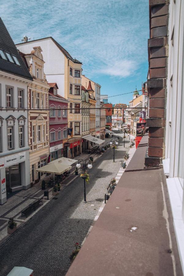 Grand Apartments In The Centre Of Teplice Eksteriør billede